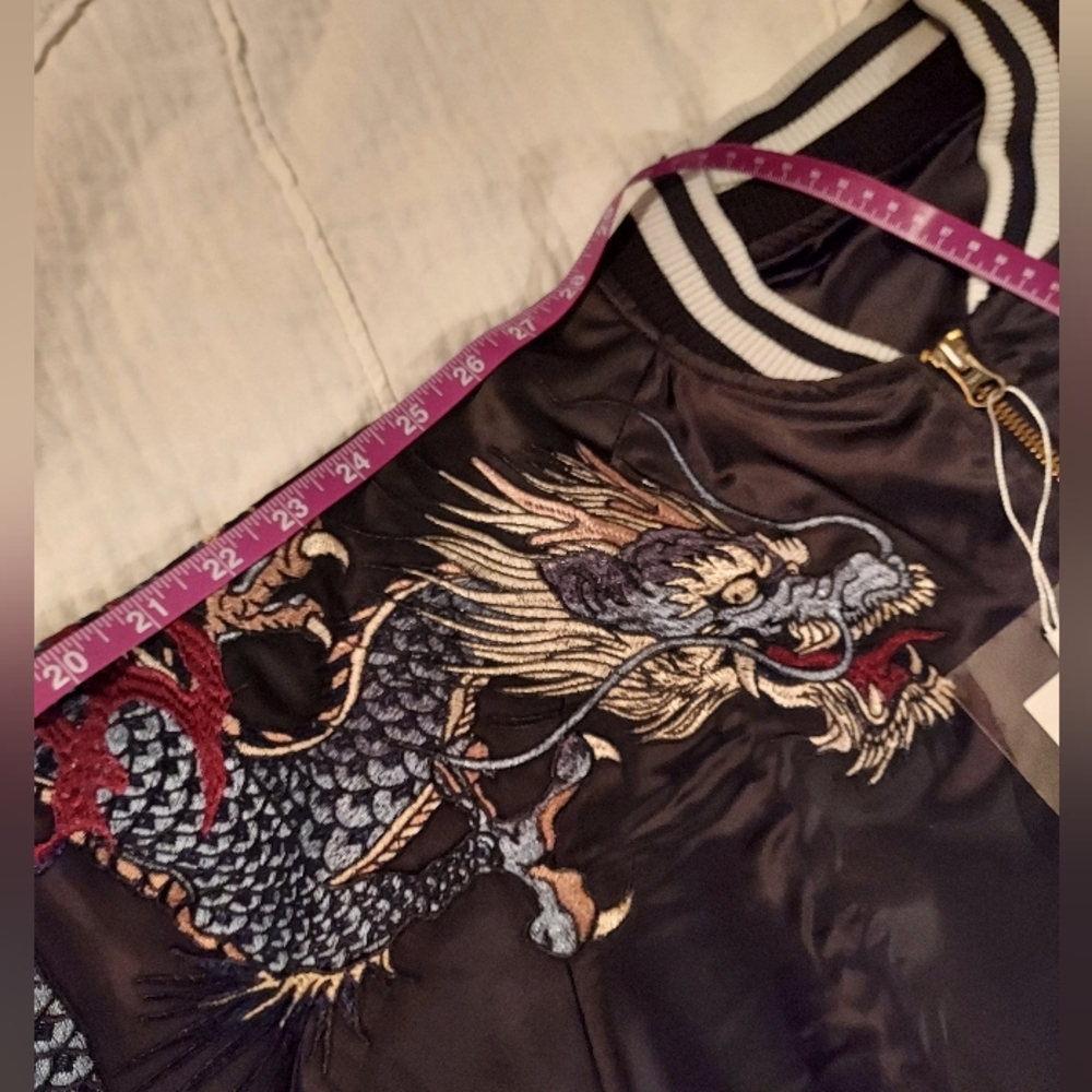 NWT Koisea satin bomber jacket, unisex size M (oversized for women) - Picture 9 of 12